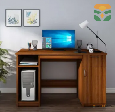 Wall-Mounted Computer Table