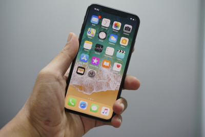iPhone 12 128GB w dobrym stanie