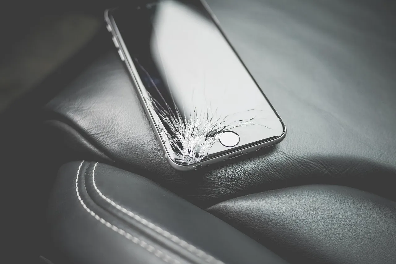 Compact Phone, Brussels - thumbnail 5