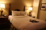 Queen bed frame, Amsterdam - thumbnail 2