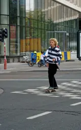 Step through electric bike, Madrid - thumbnail 2