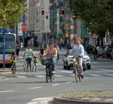 Step through electric bike, London - thumbnail 2