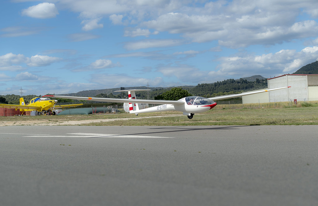 Hong Kong Sailplane with trailer - photo 2