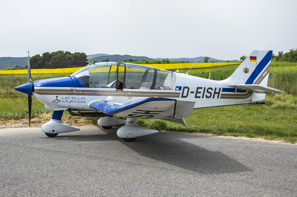 Two seat training glider, Madrid - photo 1