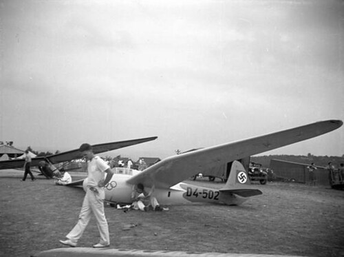 Shanghai Two seat training glider - photo 2