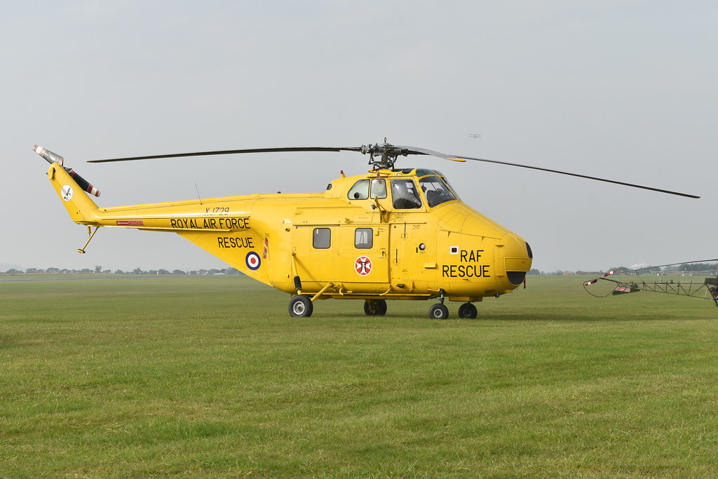 Robinson R22, London - photo 3